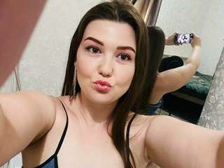 CHARMINGTATI amateur webcam photo