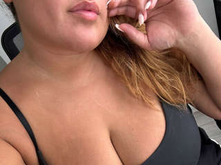SHARON92 amateur webcam photo