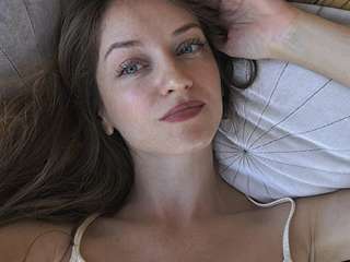SOPHIE1 amateur webcam photo