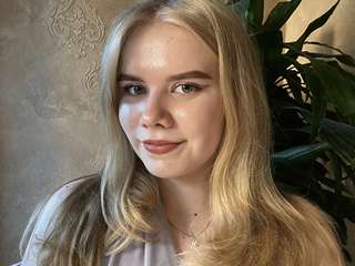 SUNNYPEACH amateur webcam photo