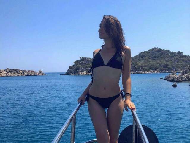MILINDA free sexy photo