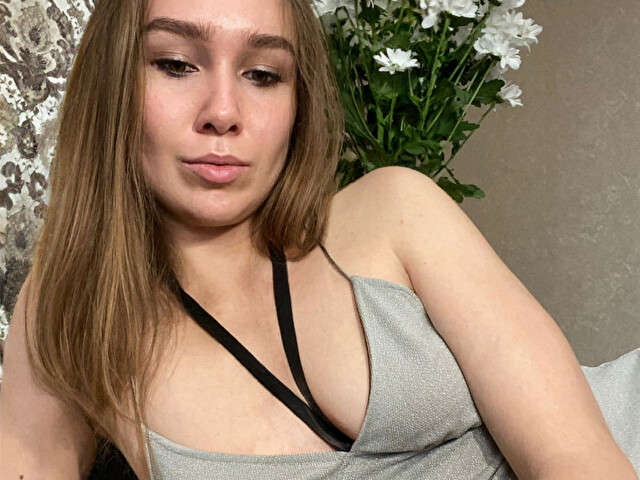 KATYSMILE free hard sexy photo