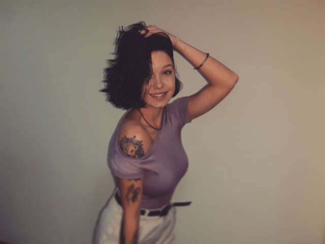 VASYLLYNA free sexy photo