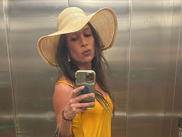 LATINTRANS free sexy photo