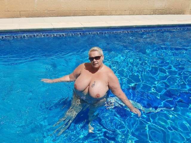 LINDAH free hard sexy photo