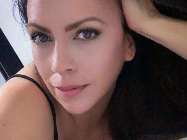 LINDA334 free hard sexy photo