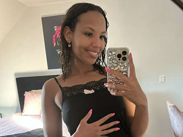 ROMYINDY free sexy photo