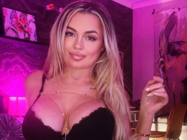 MILENAXXX free sexy photo