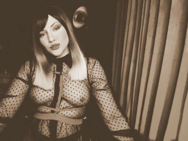 LADYSCORPION free hard sexy photo