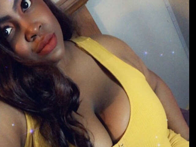TRINAFOXX free sexy photo