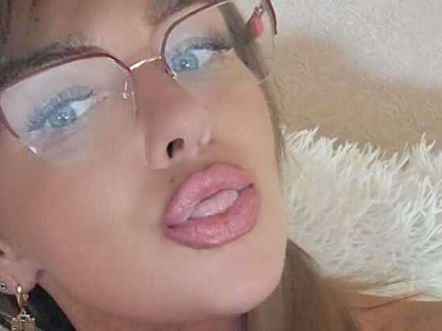 AMELILIVE free sexy photo