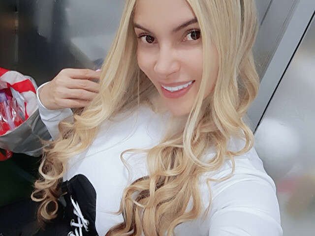 ZEIIDY free sexy photo
