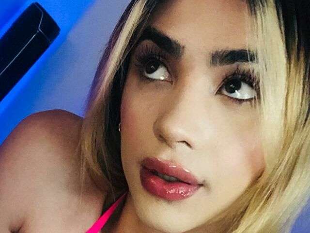 SARAHH free sexy photo