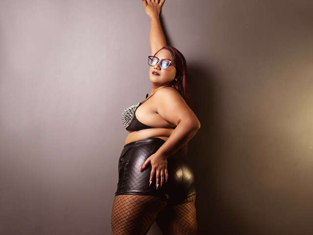 SLAVEMESSY free sexy photo
