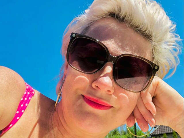 ADELEMILF free sexy photo