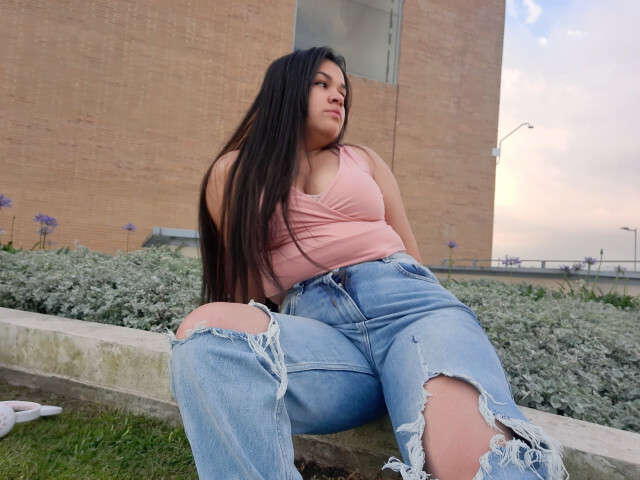 PHOEBEROSS free sexy photo