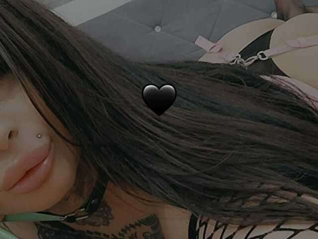 DENYCHANTALL1 free sexy photo