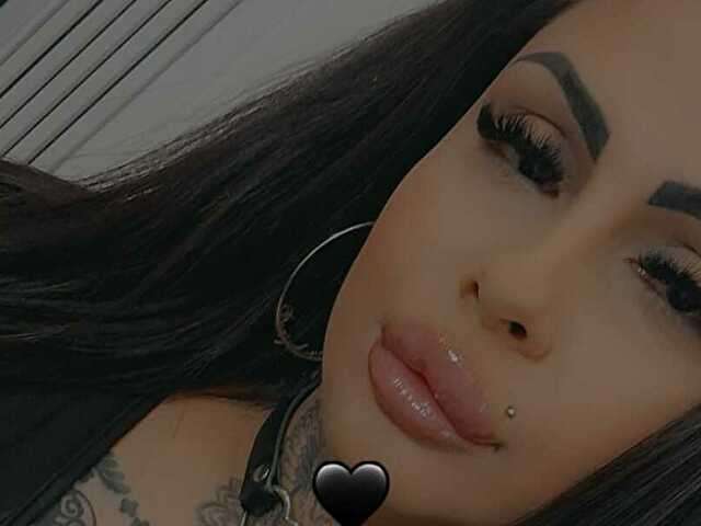 DENYCHANTALL free sexy photo
