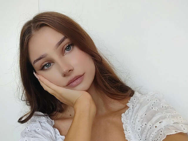 EMILYBELLE free sexy photo