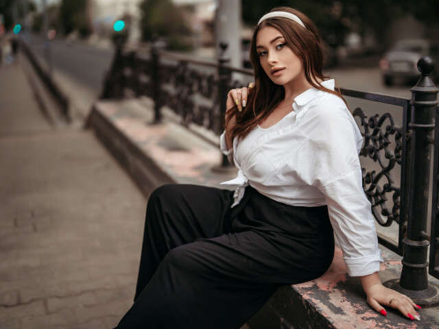 SENSITIVEEE free sexy photo