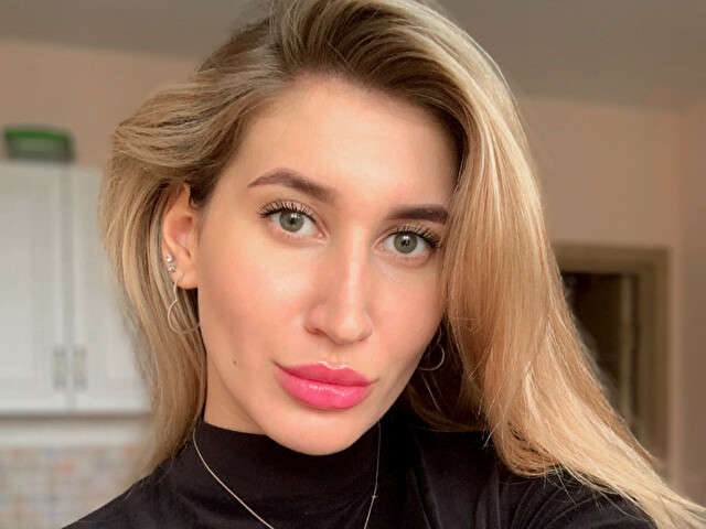 SWEETLIZZY free sexy photo