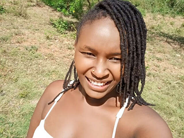 QUEENBEE1 free sexy photo