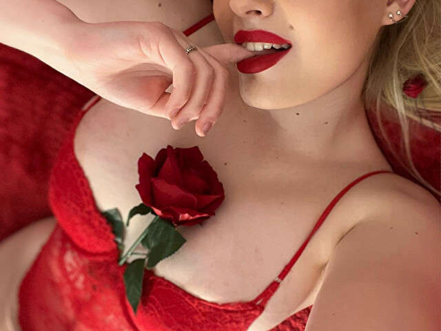 OLIVIABENT free hard sexy photo