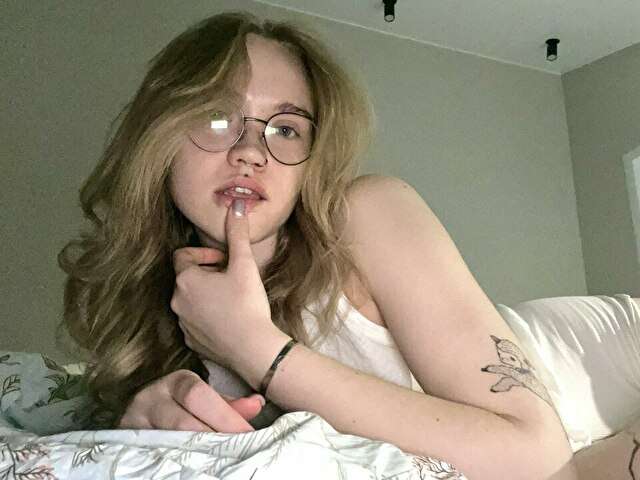 DEARPRINCESS free sexy photo