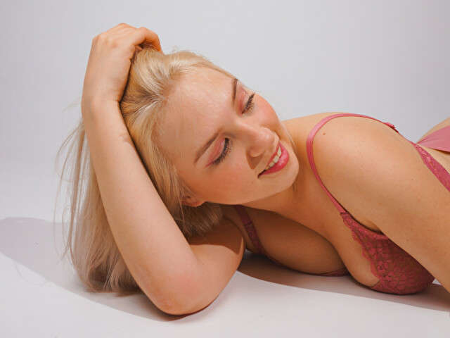 BETTYMOON free sexy photo