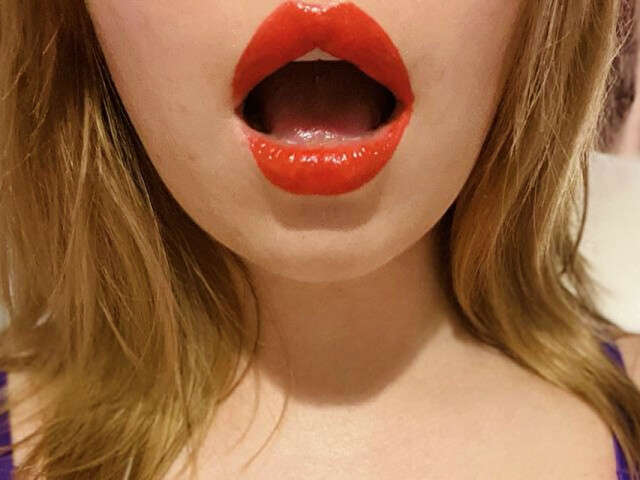 IRISHLILY free sexy photo
