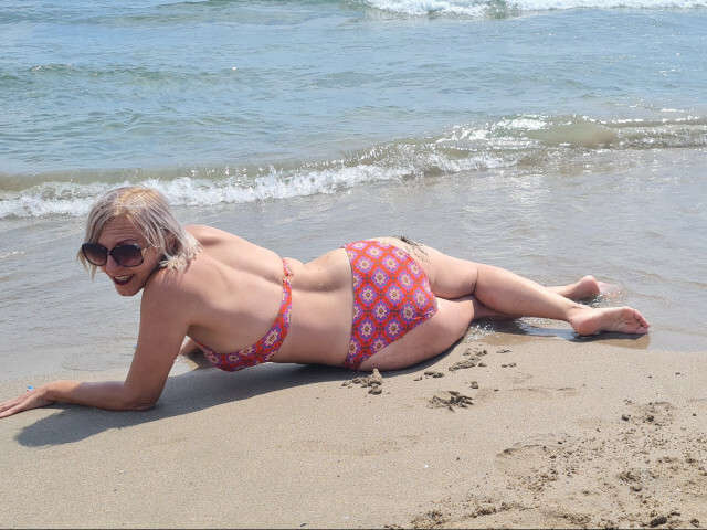 MELISSAKAROL free hard sexy photo