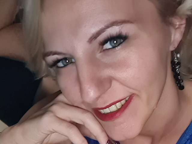 MELISSAKAROL free sexy photo
