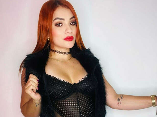 NICOLESTUART free sexy photo