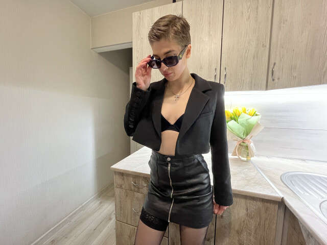 SAMBUKAAA free sexy photo