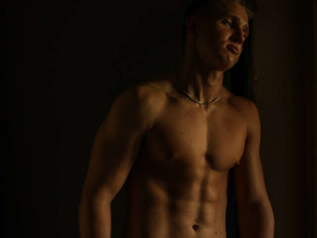 CHRISTIANL free sexy photo