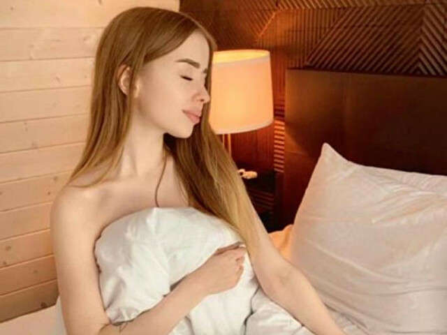 MELIIKISS free sexy photo
