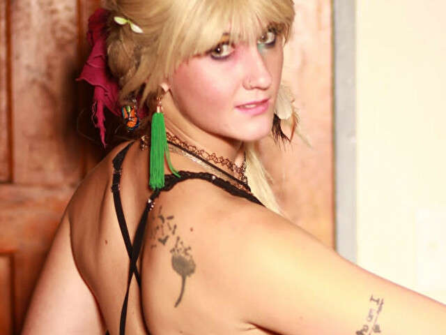 PIXXIE free sexy photo