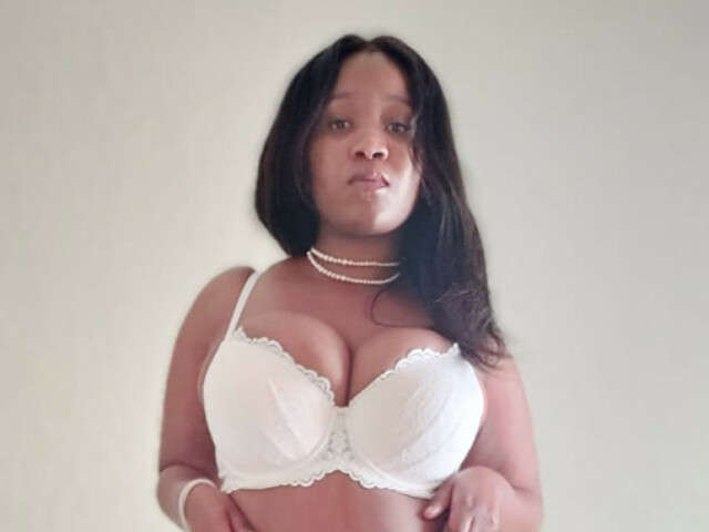 VANESSAMOABI free sexy photo