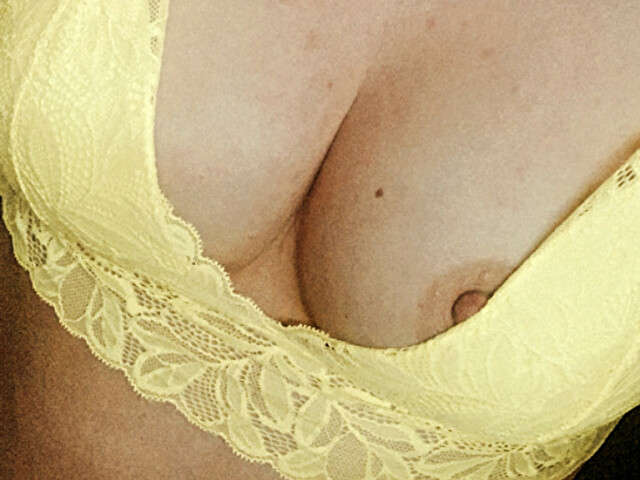 HORNYLAURA93 free hard sexy photo