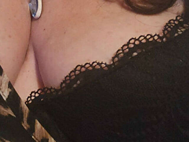 MILF free sexy photo