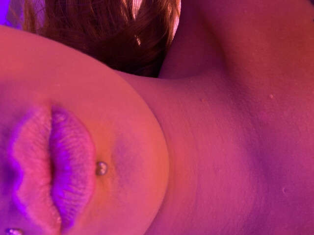 GEILELINDAX free sexy photo