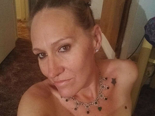 DIGGERNTATA free sexy photo