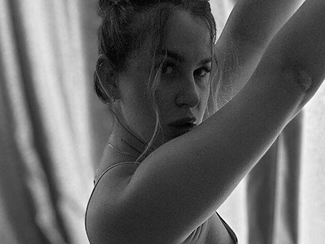 LOVEFORYOU free sexy photo