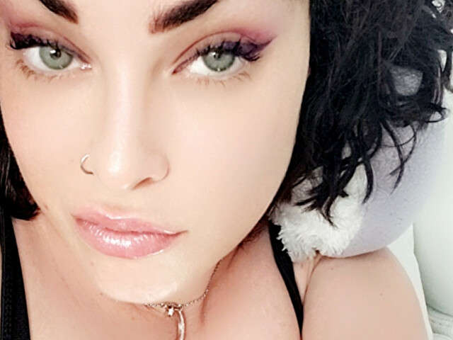 MELINAAA free sexy photo