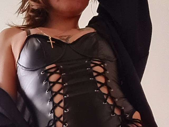 INAYA free sexy photo