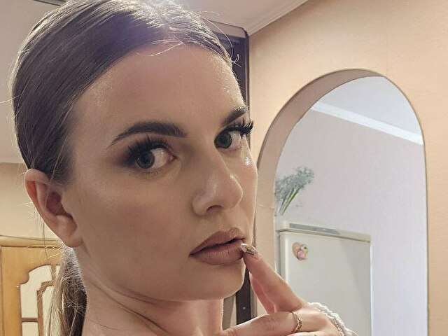 DIRTYLILY69 free sexy photo