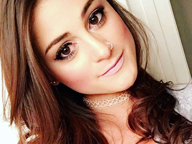 DAKOTAGRACE free sexy photo