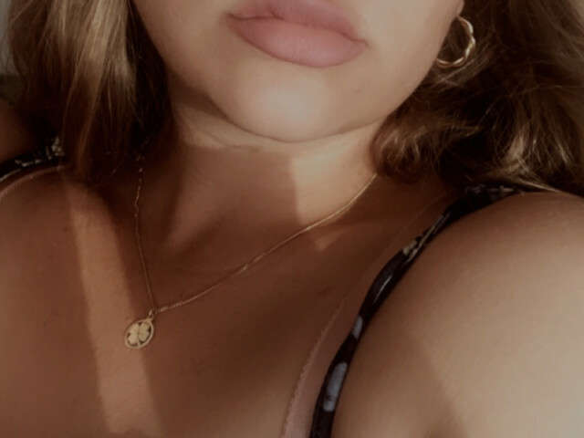 SAMYRA free sexy photo
