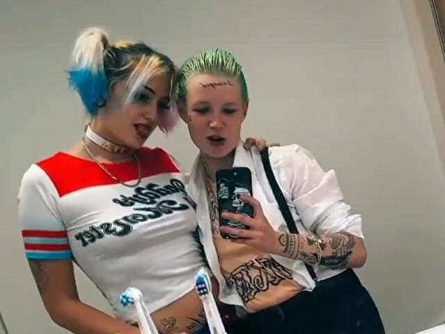 2BLONDES free sexy photo