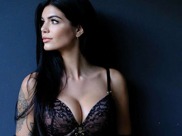 LUCIEPUSSIE free sexy photo